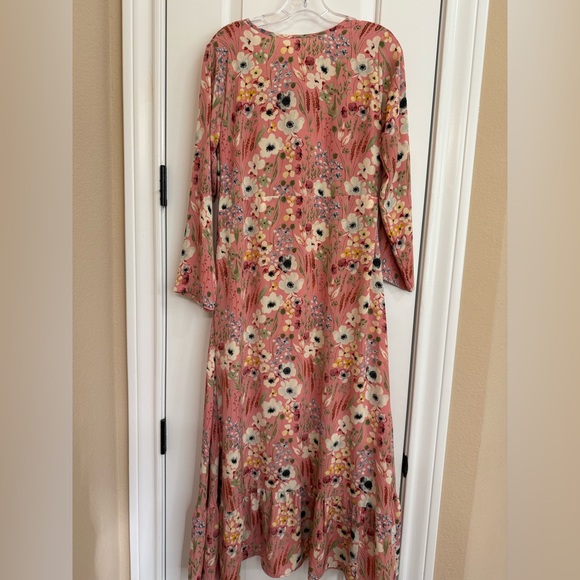 Floral Pink Maxi Dress - Picture 4 of 4